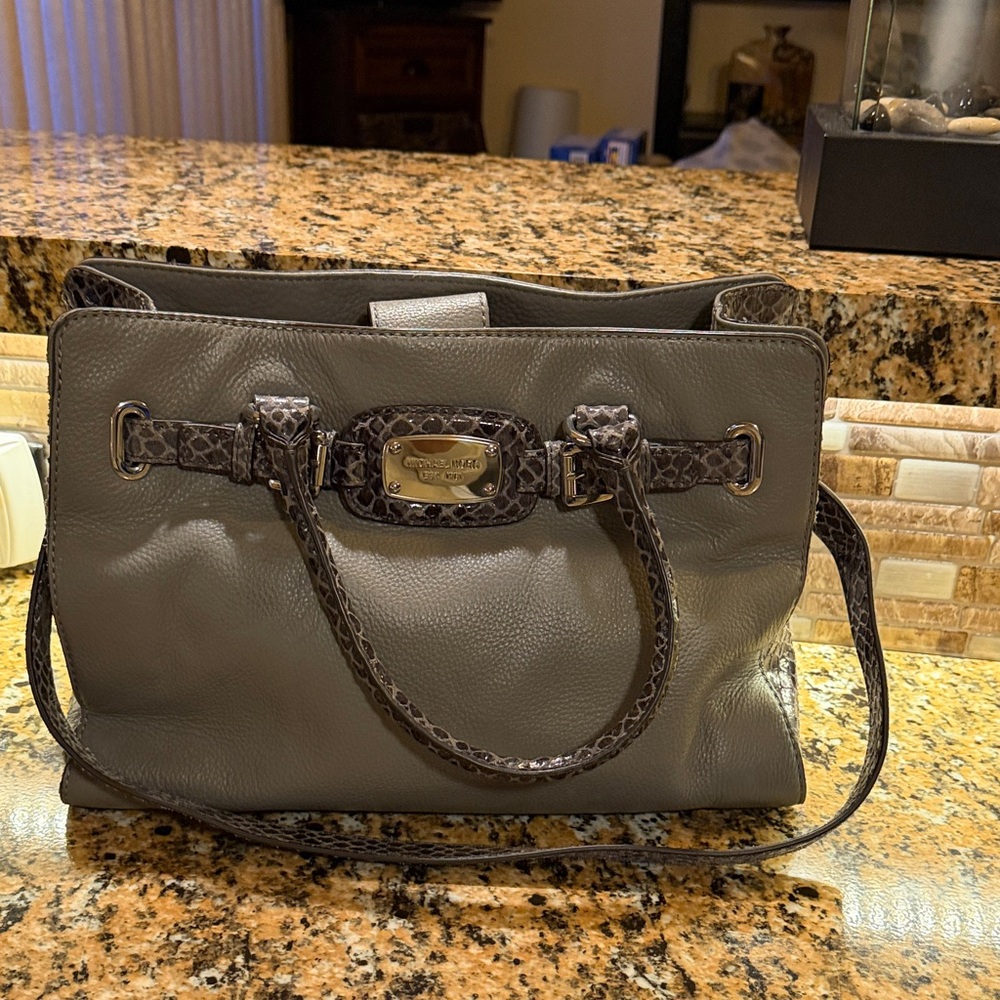 Michael Kors Gray Satchel with dark gray Accents. Only used a handful of times!